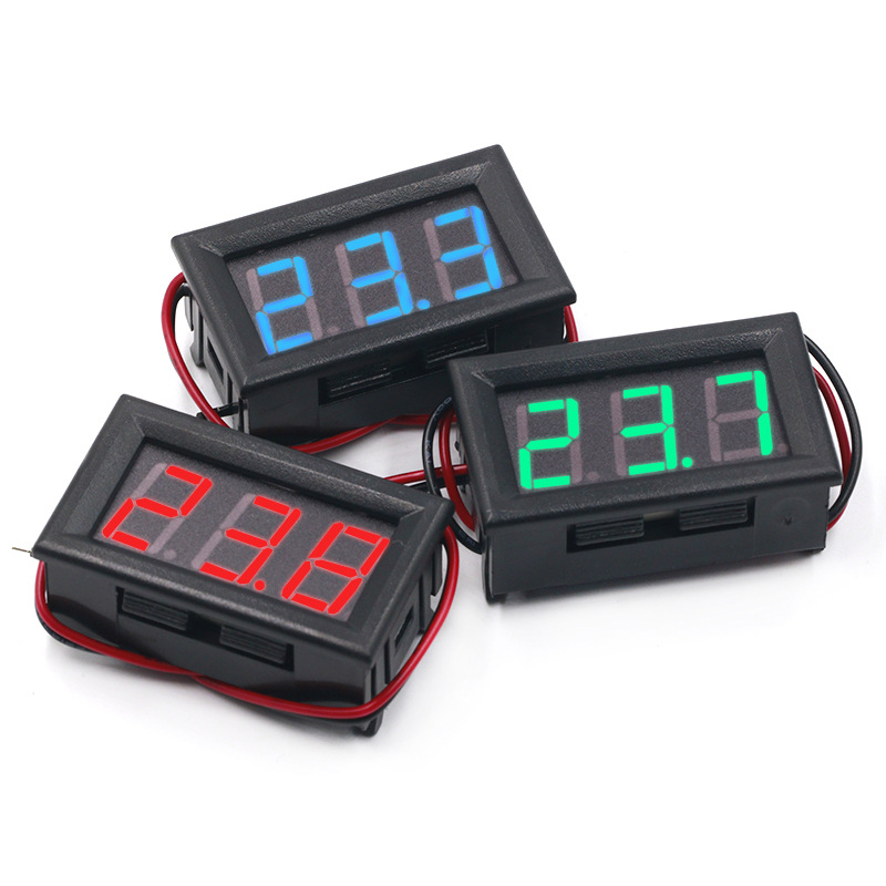 Voltmeter Digital 2 Kabel LED Terang Ukuran Kompak Praktis — 5