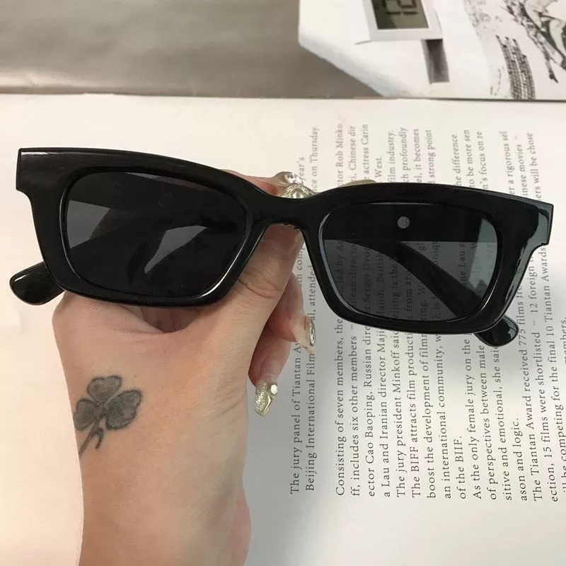 Kacamata Hitam Model Korea Fashion Style Glasses Pria Wanita Trendi — 6