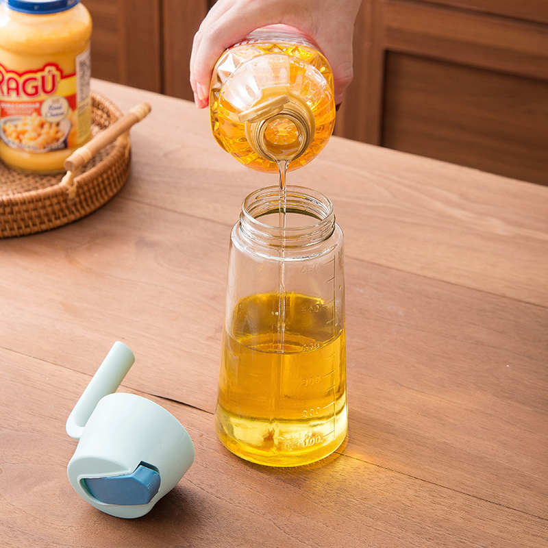 Botol Minyak Goreng Kecap Cuka Kaca Bahan Tebal Kapasitas 630ml — 9