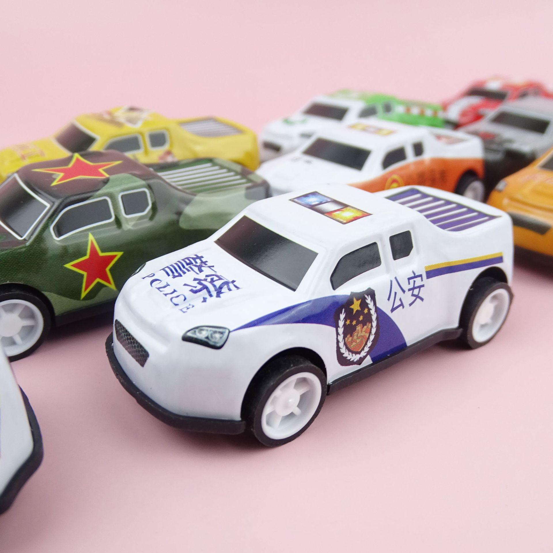 Mobil Mini Mainan Anak Model Mix Colorfull Tanpa Baterai — 3
