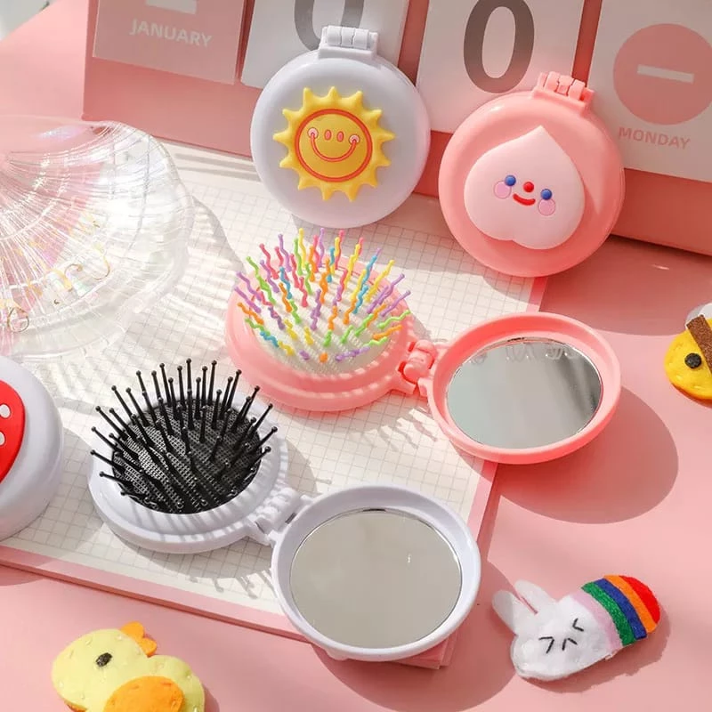 Sisir Cermin Lipat Bulat Rambut Mini Karakter 2 In 1 — 6