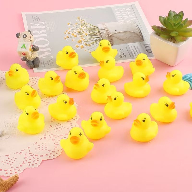 Mainan Mandi Bayi Anak Bebek  Karet Bunyi Mengapung Aman Digigit — 9