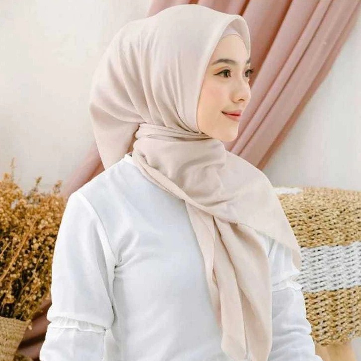 Hijab Bella Square Polos Premium Segi Empat — 2