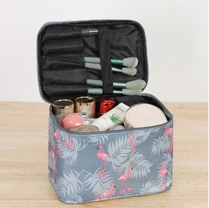 Tas Kosmetik Pouch Make Up Travel Motif Lucu 21x15x16 cm Multi Fungsi