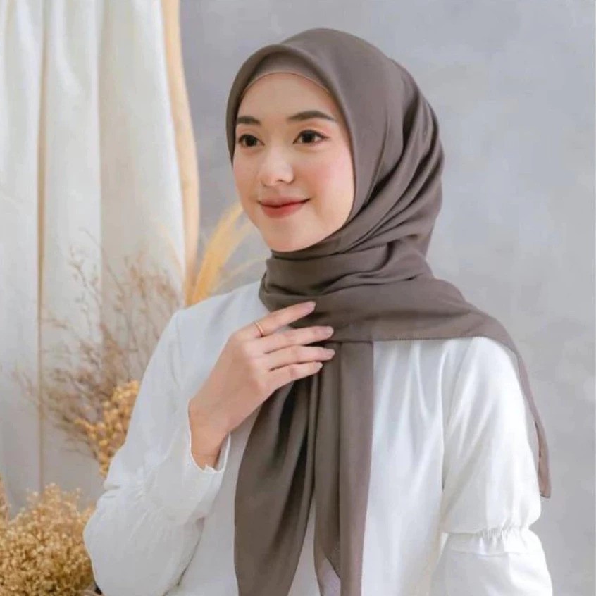 Hijab Bella Square Polos Premium Segi Empat — 5