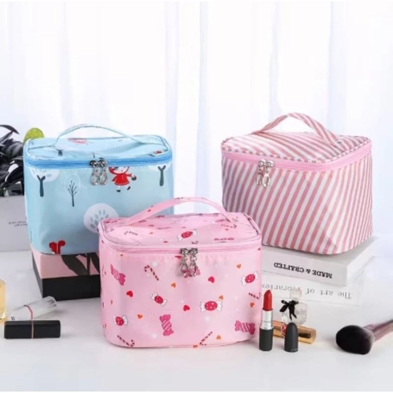 Tas Kosmetik Pouch Make Up Travel Motif Lucu 21x15x16 cm Multi Fungsi — 5