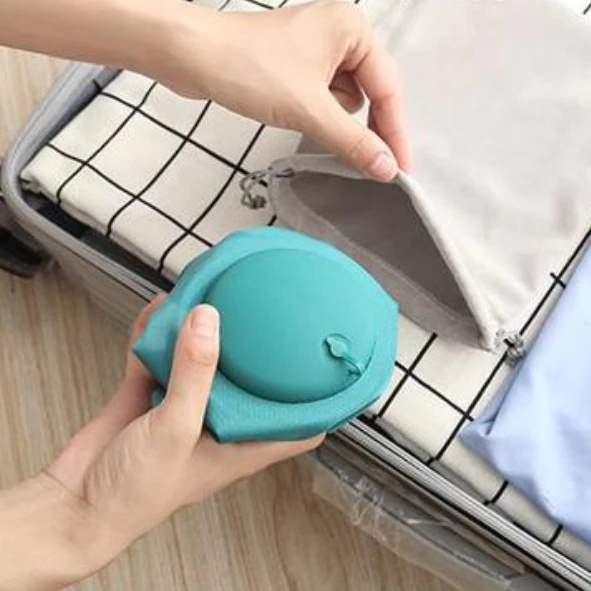 Bantal Leher Angin Travel Set 3 in 1 dengan Penutup Mata Telinga — 8